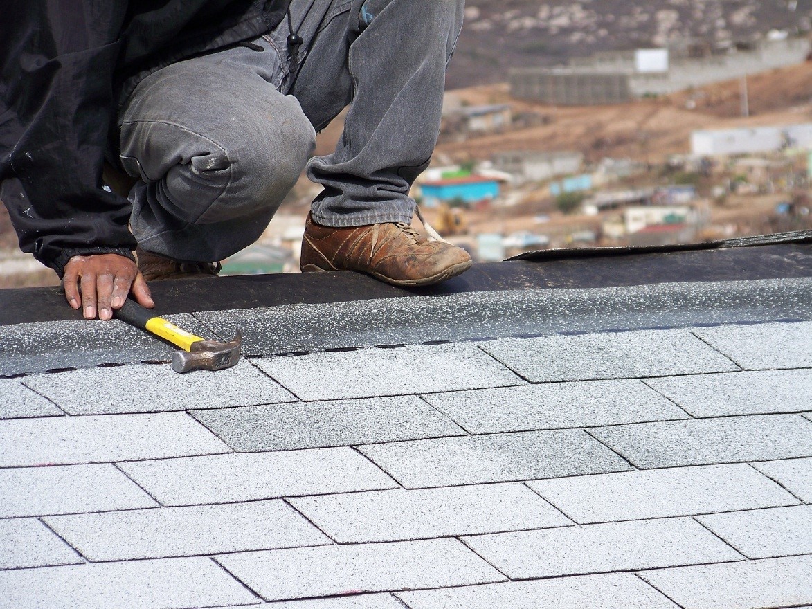 maintains different types of shingles