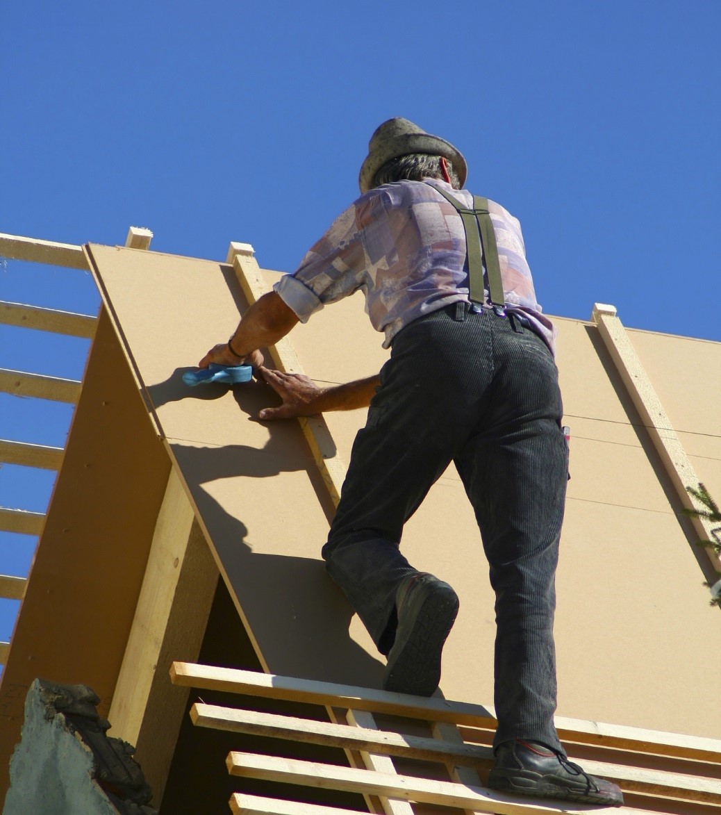 hiring roofing contractor